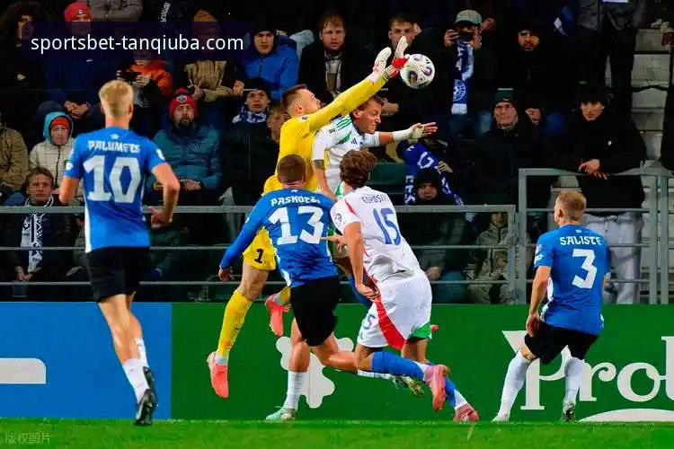 意大利无缘世界杯最新动态：谈球吧体育直播见证蓝衣军团附加赛魔咒延续